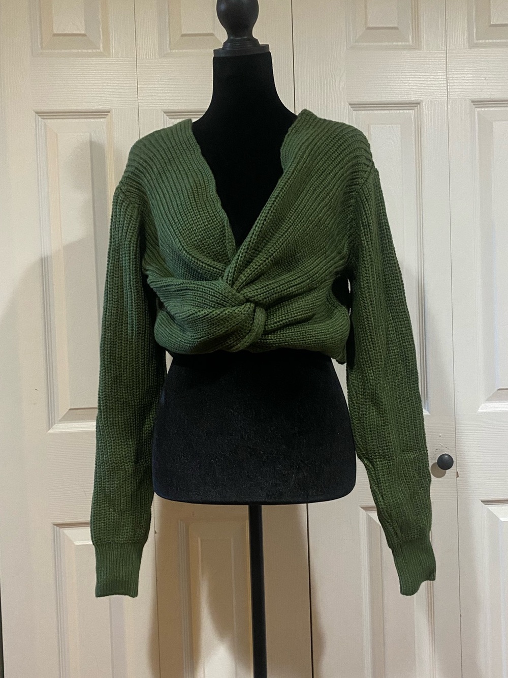 Dark Green Oversized Twisted Front Long Sleeve Cropped Sweater